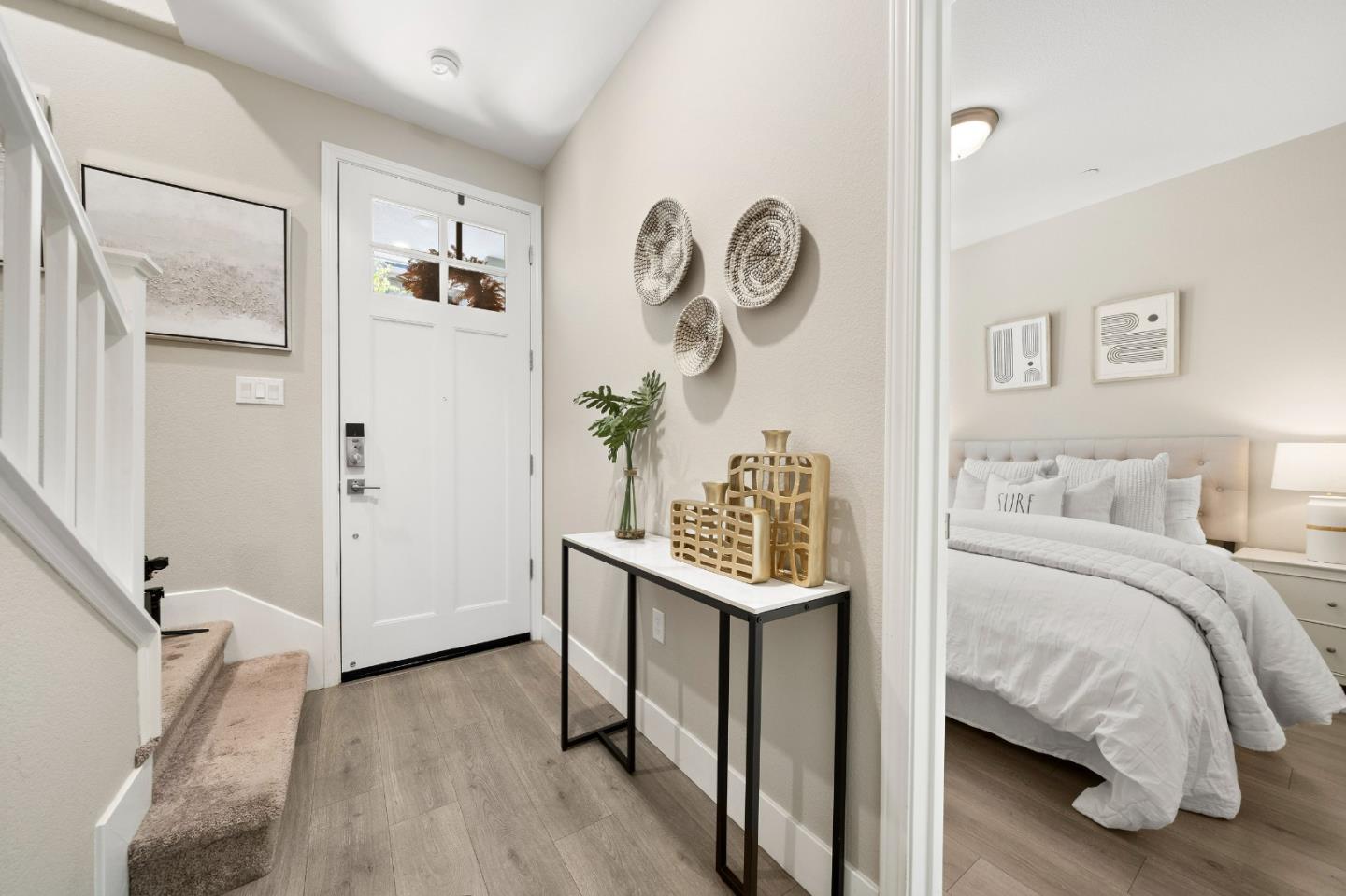 Detail Gallery Image 5 of 41 For 880 E Duane Ave #9,  Sunnyvale,  CA 94085 - 3 Beds | 3/1 Baths