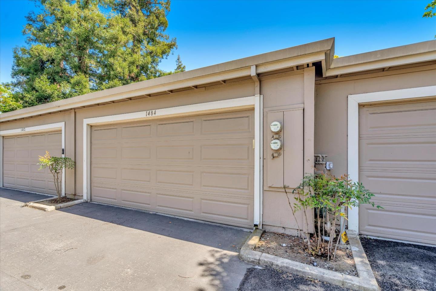 Detail Gallery Image 19 of 22 For 1484 Triborough Ln, San Jose,  CA 95126 - 3 Beds | 1/1 Baths