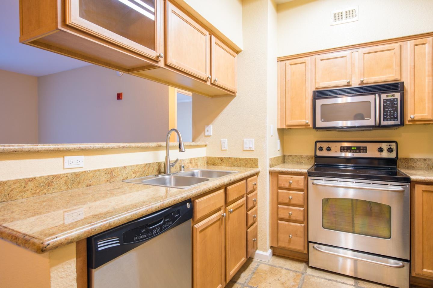 Detail Gallery Image 7 of 19 For 885 Halidon Way #1315,  Folsom,  CA 95630 - 1 Beds | 1 Baths
