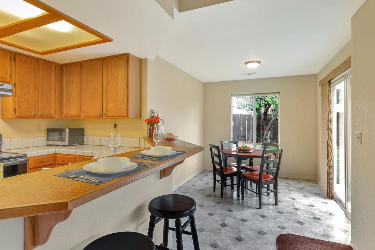 Detail Gallery Image 13 of 32 For 308 Windsor Ct, King City,  CA 93930 - 3 Beds | 2 Baths