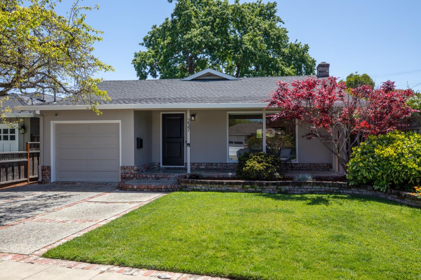 Photo of 237 Kelton Ave in San Carlos, CA