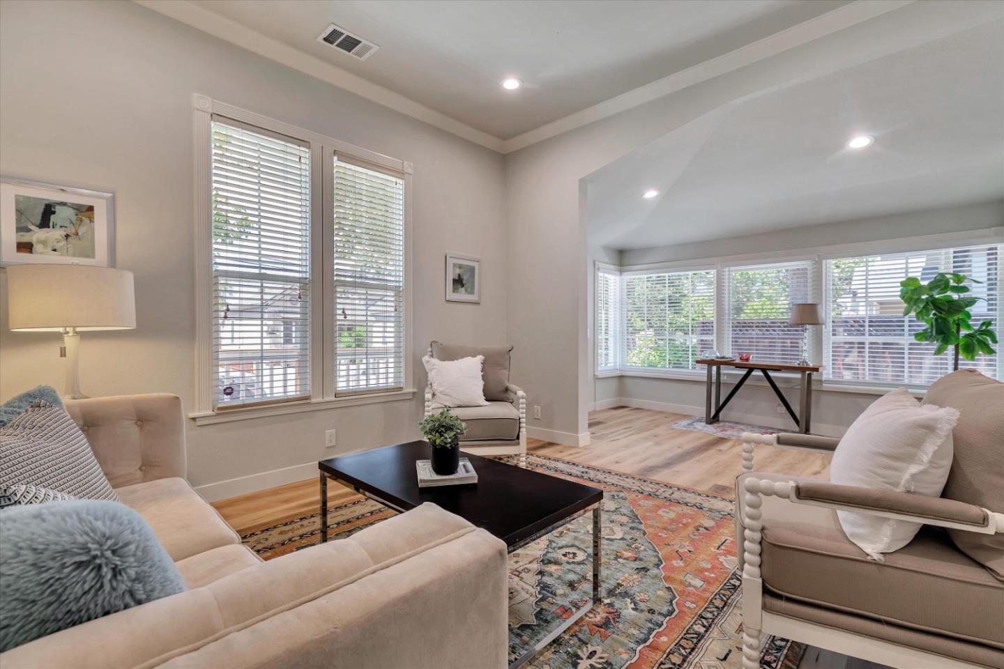 Detail Gallery Image 2 of 19 For 1256 Magnolia Ave, San Jose,  CA 95126 - 3 Beds | 2 Baths