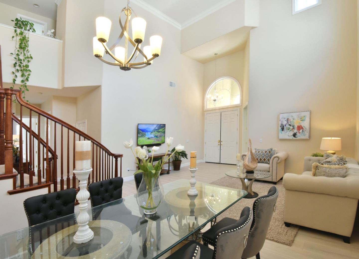 Detail Gallery Image 3 of 18 For 2707 Eagles Landing Ct, Dublin,  CA 94568 - 4 Beds | 2/1 Baths