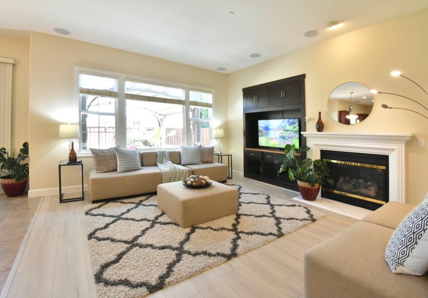 Detail Gallery Image 5 of 18 For 2707 Eagles Landing Ct, Dublin,  CA 94568 - 4 Beds | 2/1 Baths