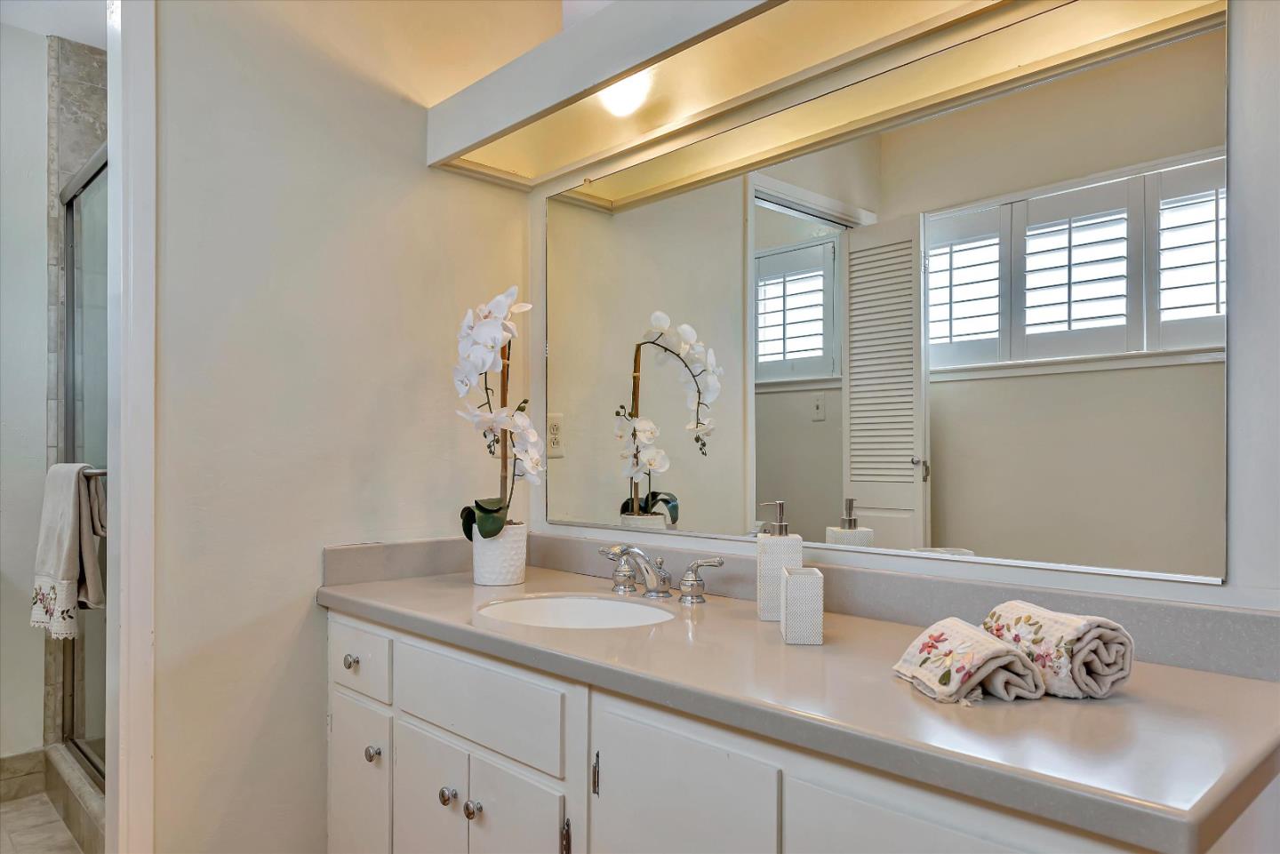Detail Gallery Image 21 of 28 For 4216 Skymont Dr, Belmont,  CA 94002 - 3 Beds | 2 Baths