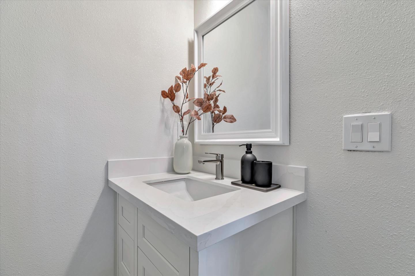 Detail Gallery Image 32 of 56 For 47 Fleming Ave, San Jose,  CA 95127 - 2 Beds | 2 Baths