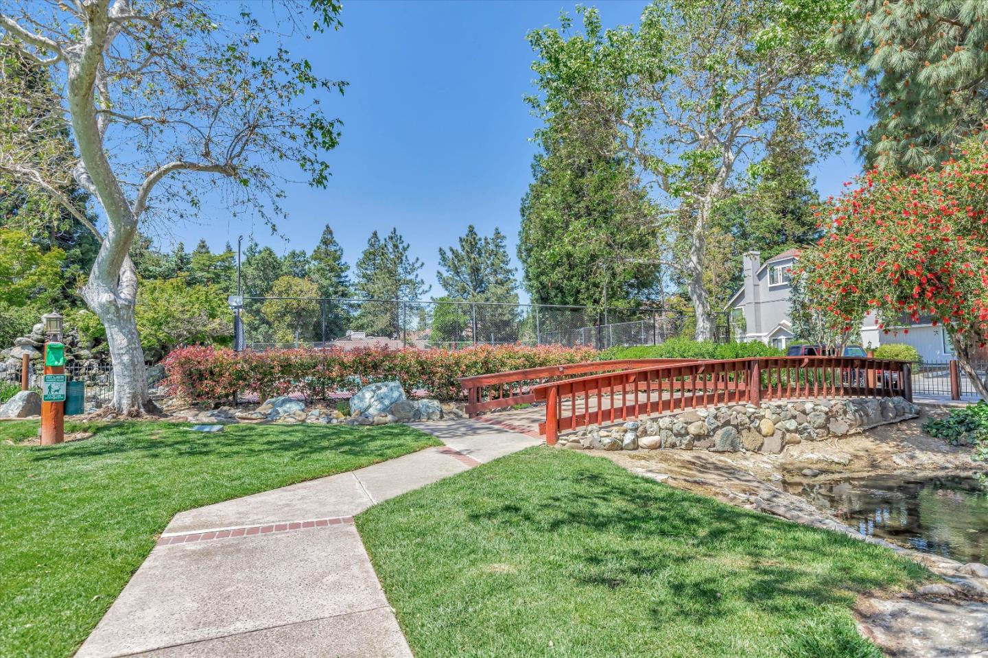 Detail Gallery Image 24 of 28 For 556 Creekside Ln #B,  Morgan Hill,  CA 95037 - 2 Beds | 2/1 Baths