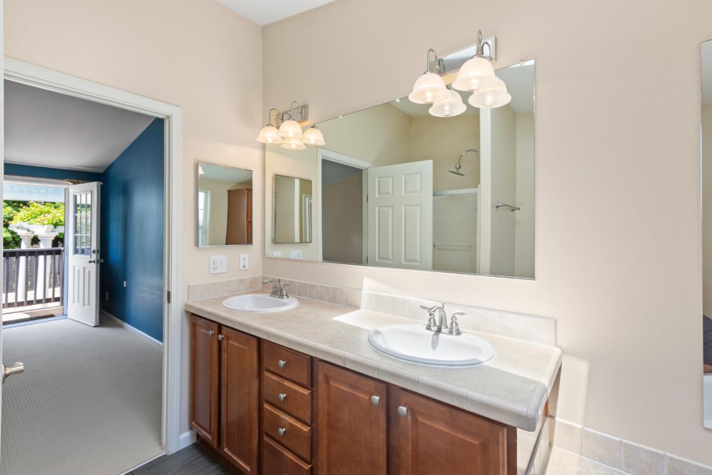 Detail Gallery Image 19 of 38 For 1220 Tasman Dr #59,  Sunnyvale,  CA 94089 - 3 Beds | 2 Baths