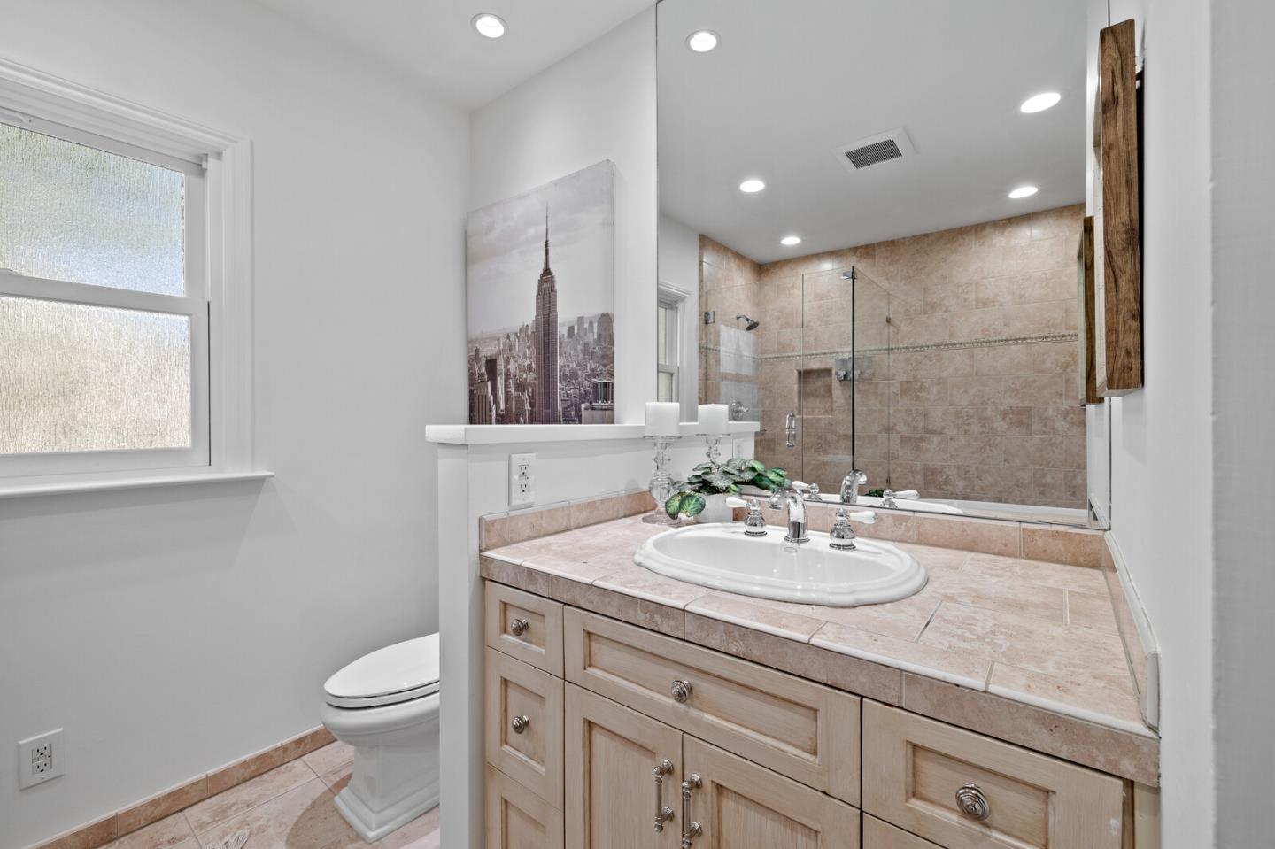 Detail Gallery Image 22 of 36 For 1431 Castillo Ave, Burlingame,  CA 94010 - 4 Beds | 2/1 Baths