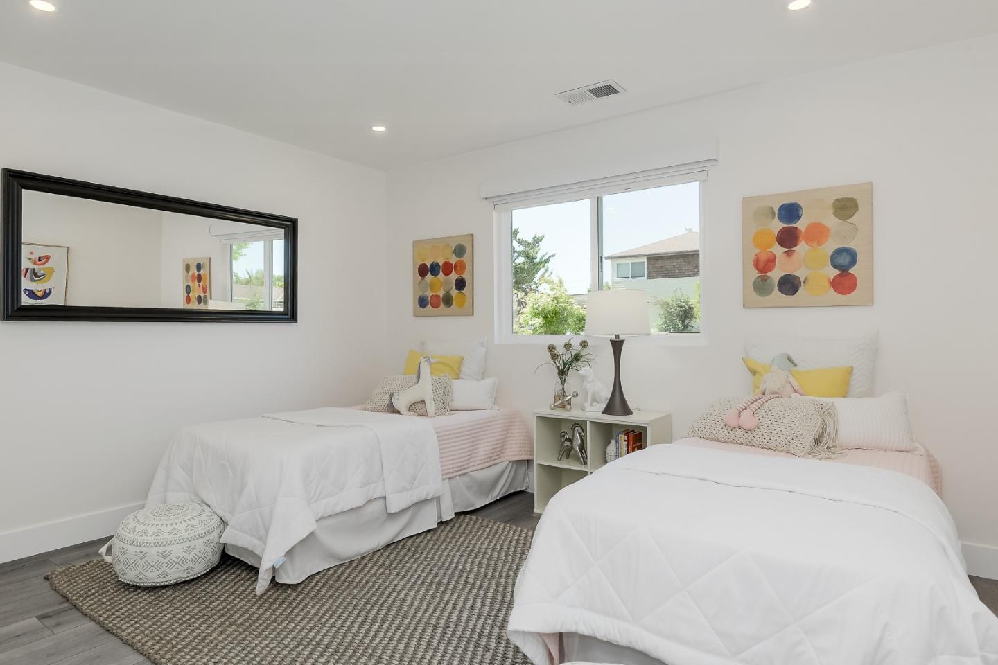 Detail Gallery Image 14 of 40 For 2457 Carolina Ave, Redwood City,  CA 94061 - 4 Beds | 2 Baths