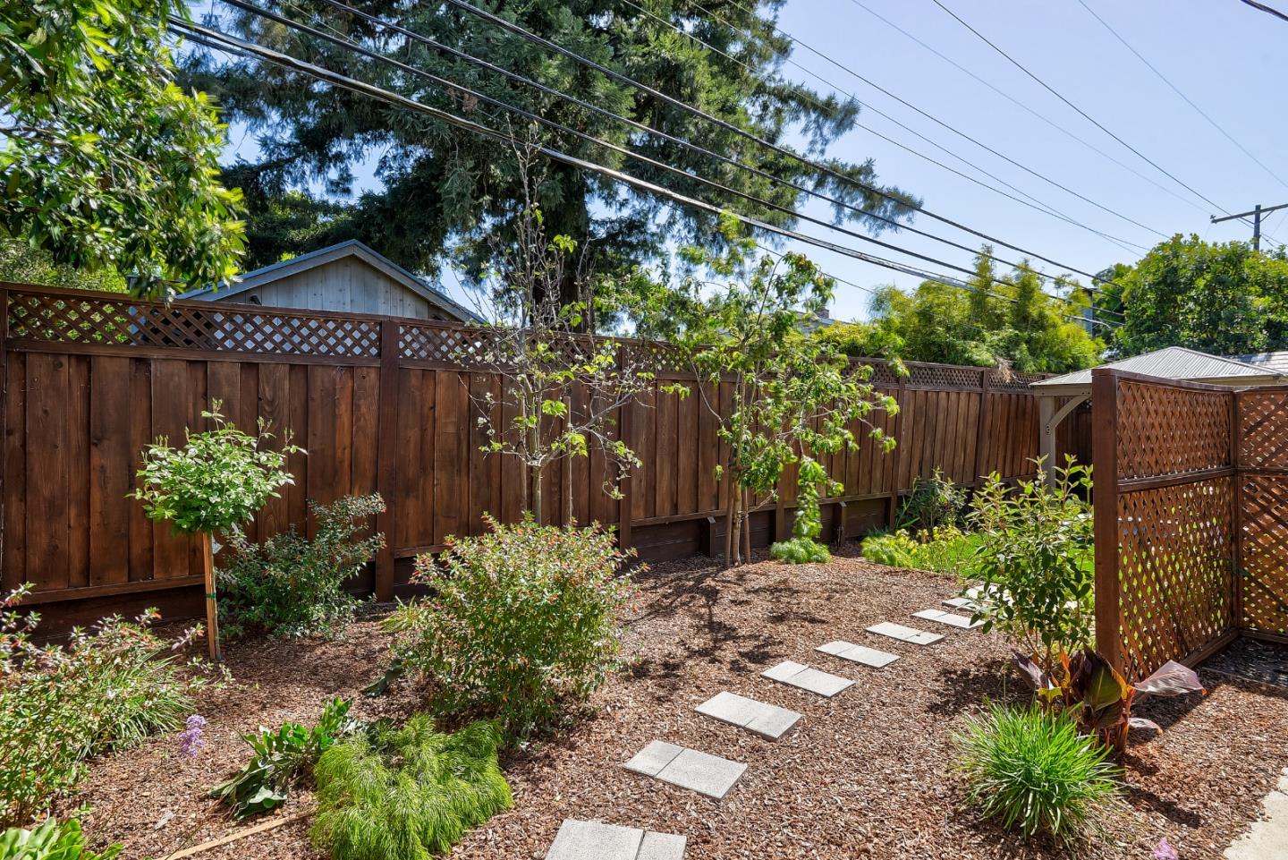 Detail Gallery Image 27 of 40 For 2457 Carolina Ave, Redwood City,  CA 94061 - 4 Beds | 2 Baths