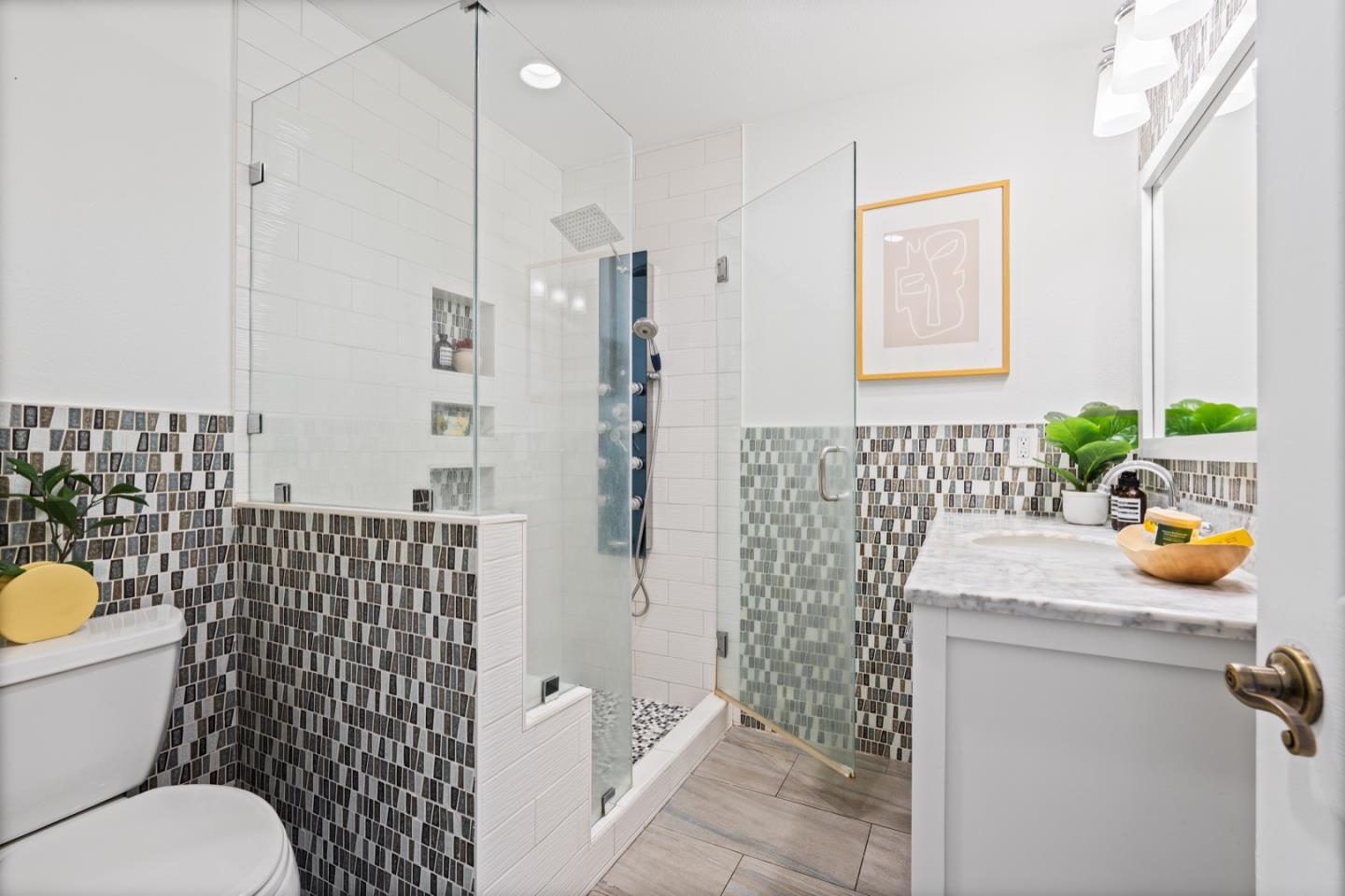 Detail Gallery Image 21 of 37 For 6112 Del Canto Dr, San Jose,  CA 95119 - 4 Beds | 2/1 Baths