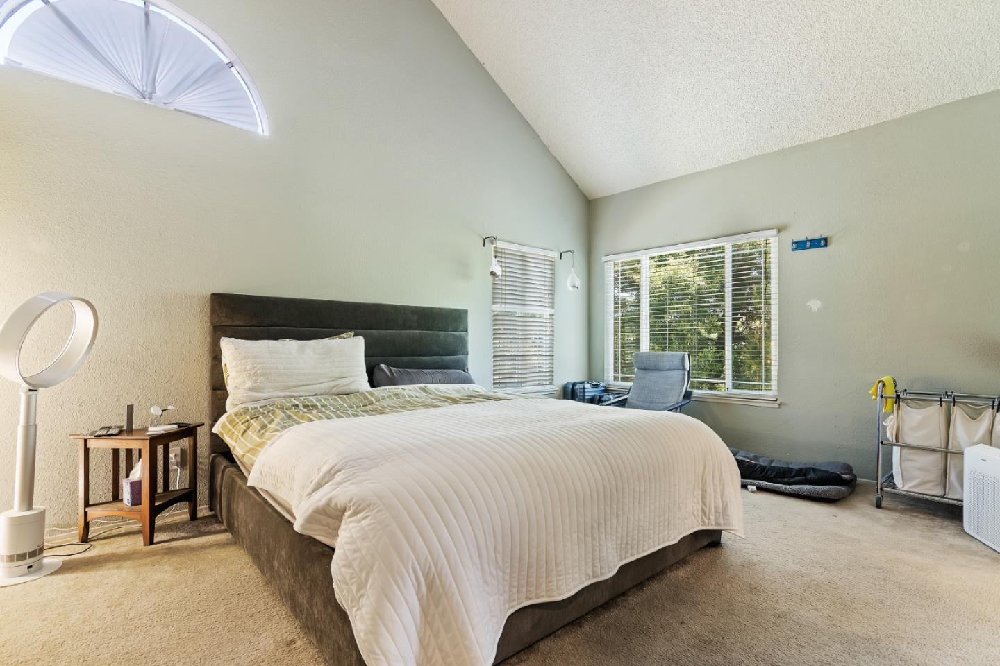 Detail Gallery Image 18 of 27 For 384 Moonraker Dr, Vallejo,  CA 94590 - 4 Beds | 2/1 Baths