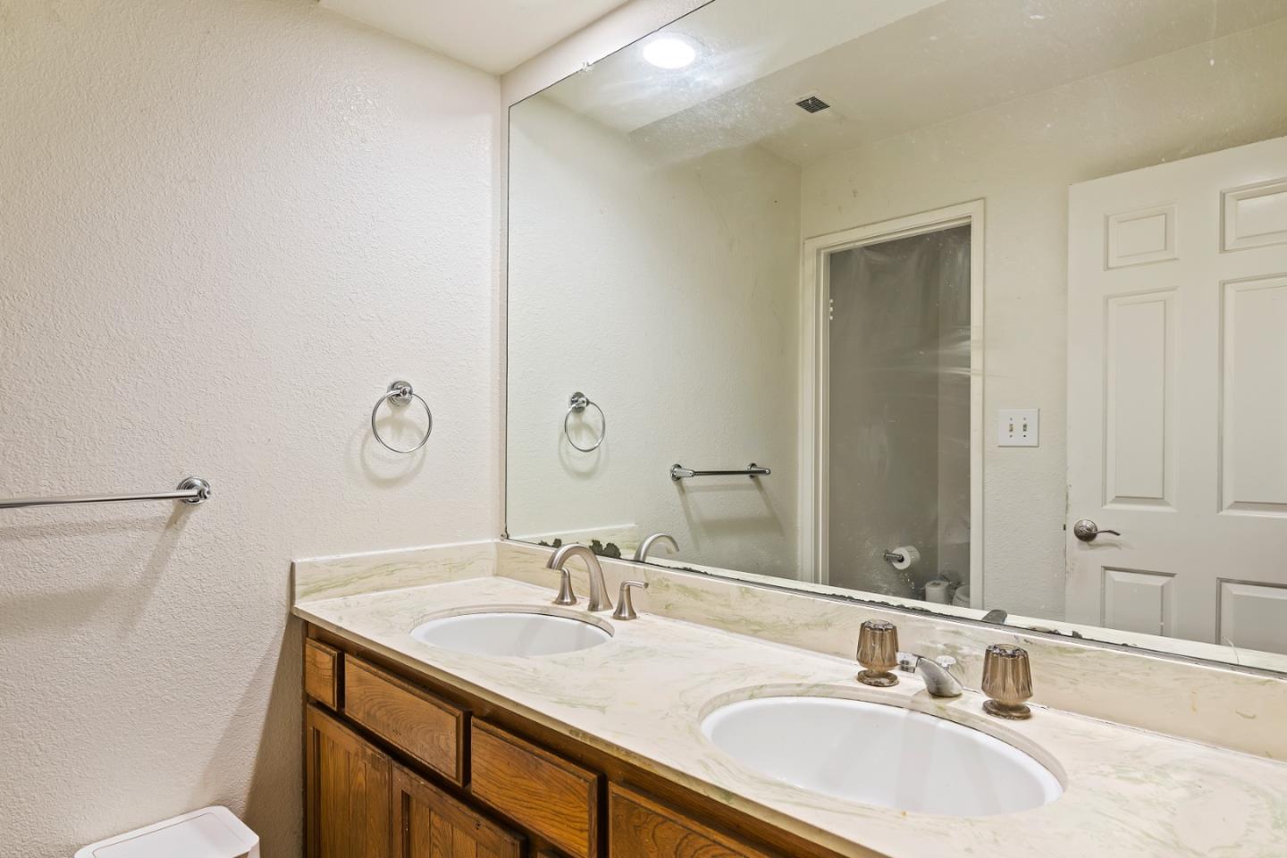 Detail Gallery Image 20 of 27 For 384 Moonraker Dr, Vallejo,  CA 94590 - 4 Beds | 2/1 Baths