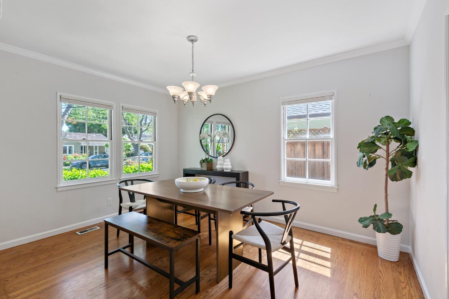 Detail Gallery Image 16 of 42 For 518 Grand St, Redwood City,  CA 94062 - 3 Beds | 2 Baths