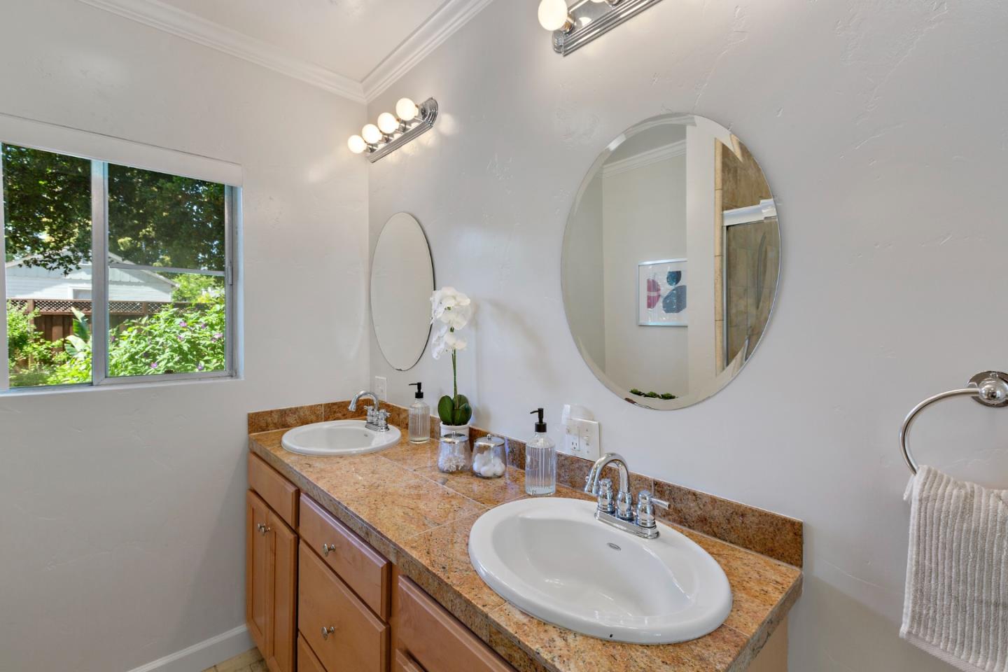 Detail Gallery Image 26 of 42 For 518 Grand St, Redwood City,  CA 94062 - 3 Beds | 2 Baths
