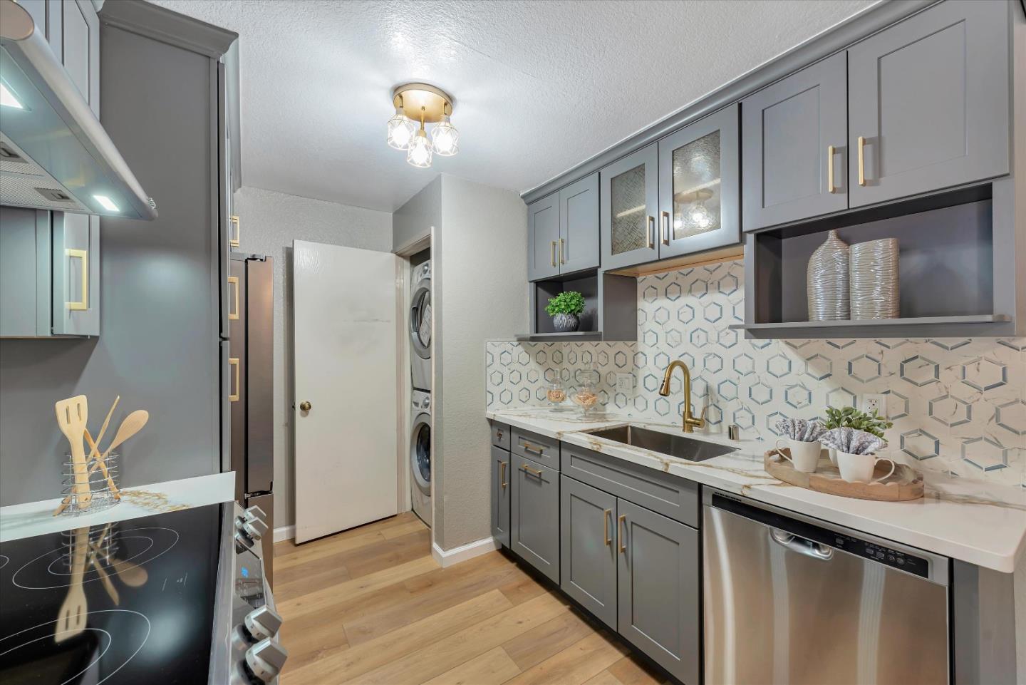 Detail Gallery Image 3 of 38 For 2250 Monroe St #289,  Santa Clara,  CA 95050 - 2 Beds | 2 Baths