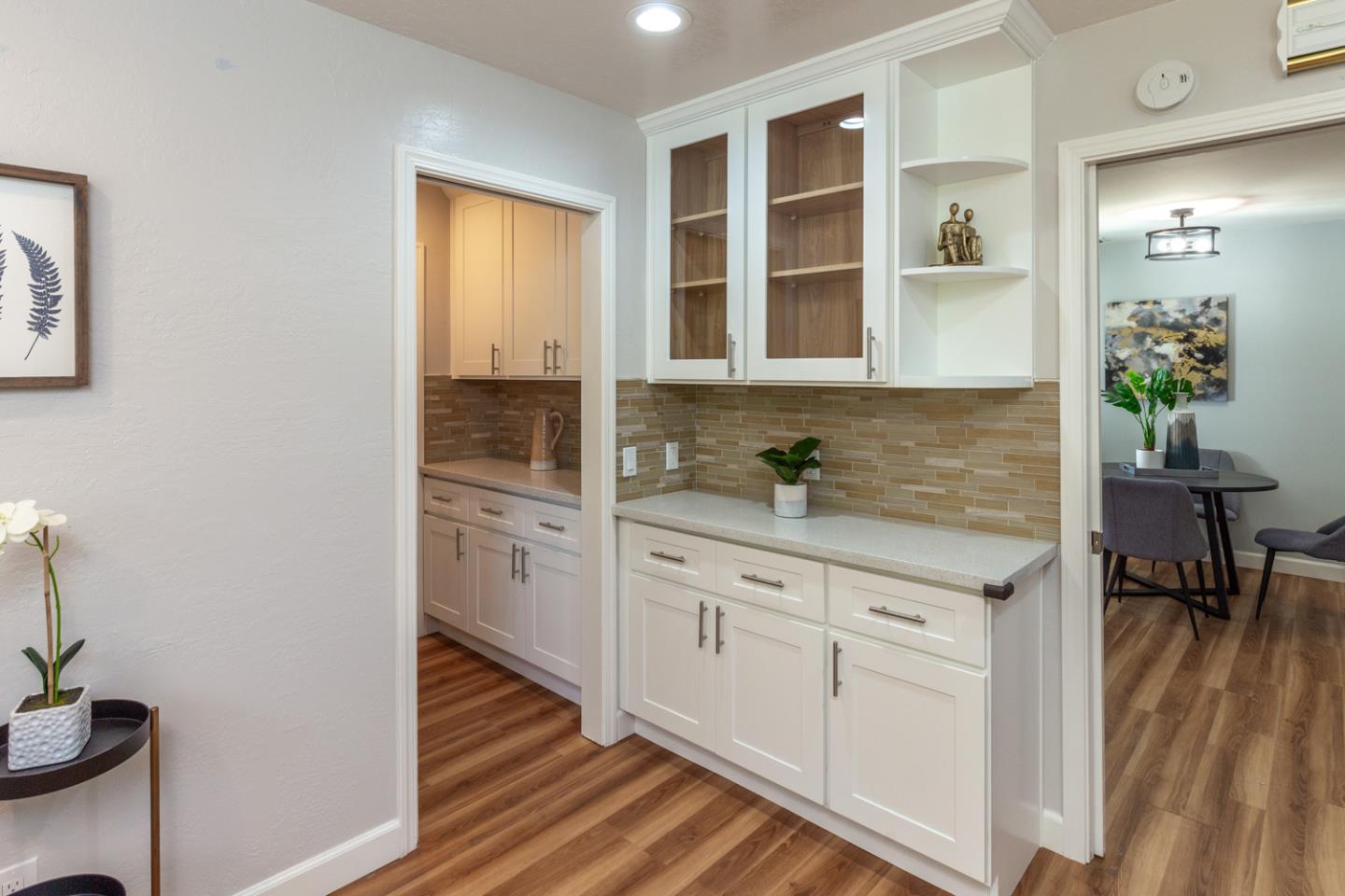 Detail Gallery Image 13 of 24 For 1654 Lee Dr, Mountain View,  CA 94040 - 4 Beds | 2 Baths