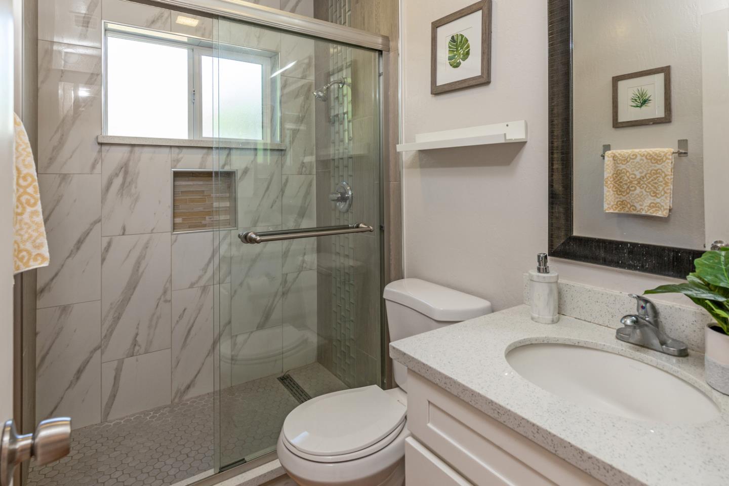 Detail Gallery Image 17 of 24 For 1654 Lee Dr, Mountain View,  CA 94040 - 4 Beds | 2 Baths