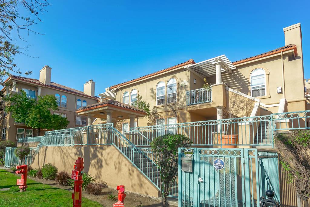 Detail Gallery Image 2 of 22 For 952 S 11th St #132,  San Jose,  CA 95112 - 1 Beds | 1 Baths