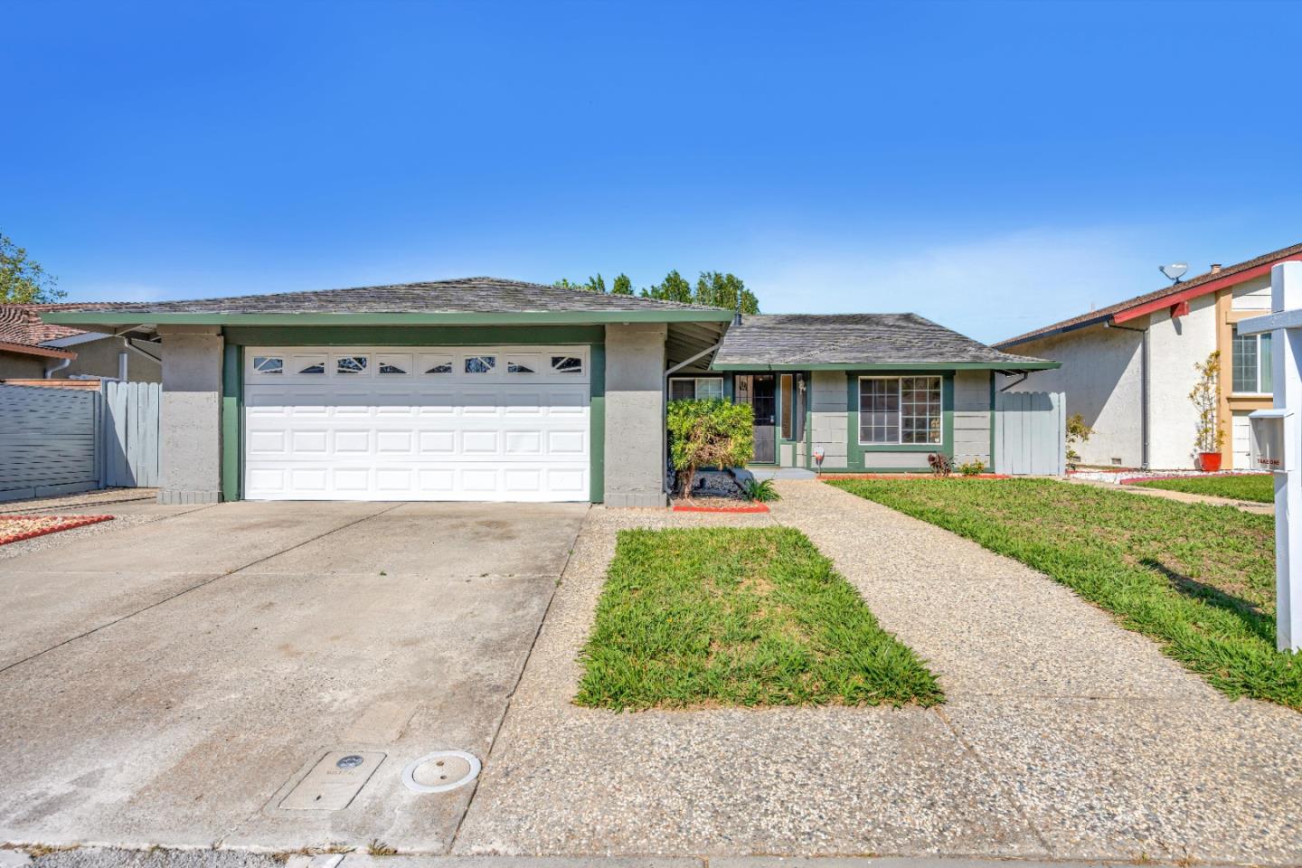 Photo of 235 Notre Dame Dr in Vallejo, CA