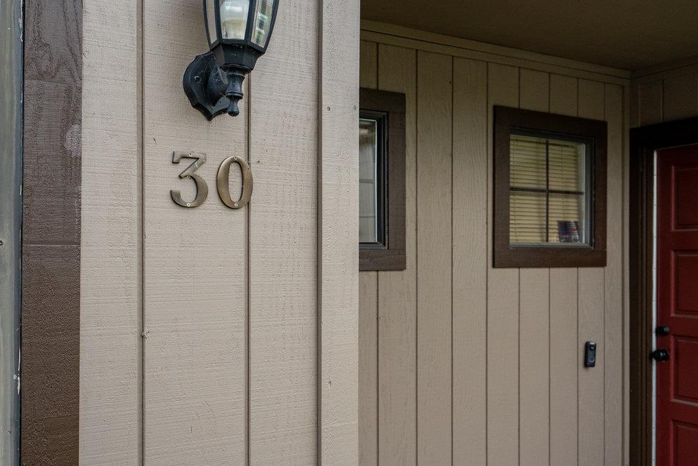 180 Gibson Dr Apt 30, Hollister, CA 95023 photo 2