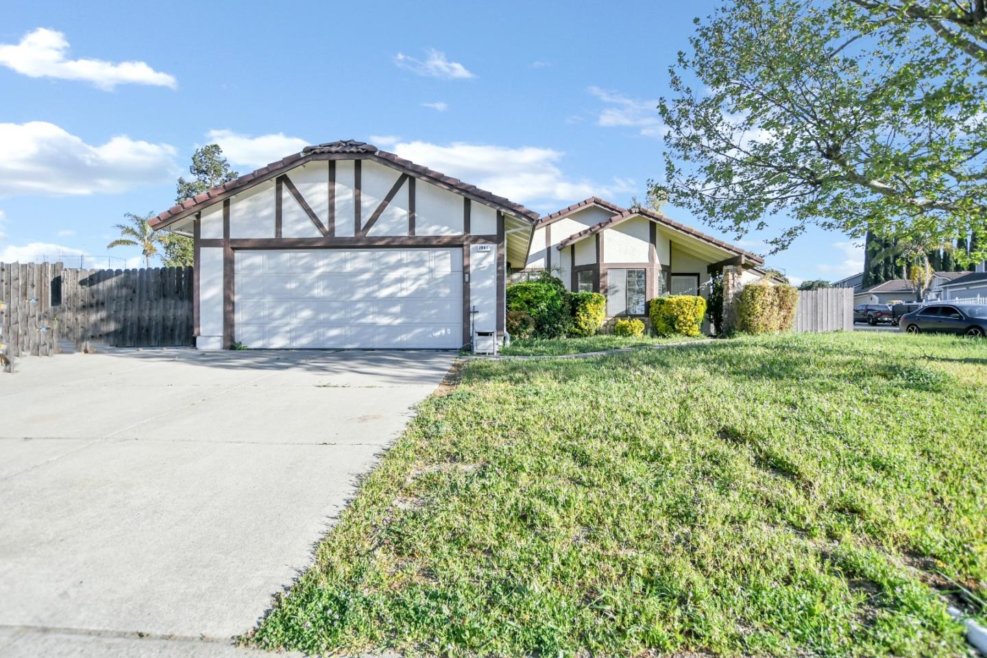 Detail Gallery Image 1 of 26 For 2640 Point Andrus Ct, Antioch,  CA 94531 - 4 Beds | 2 Baths