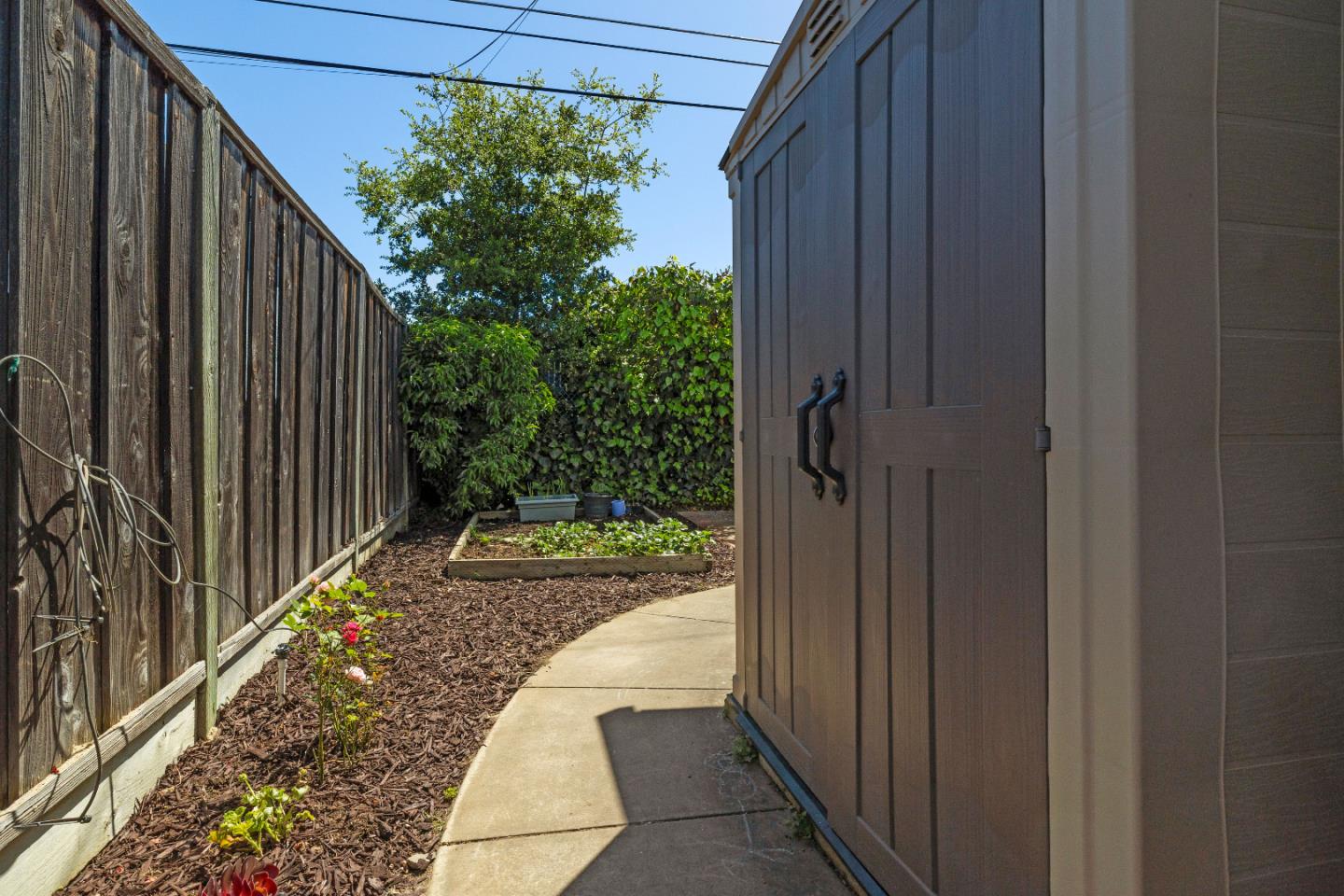 Detail Gallery Image 31 of 42 For 2620 Meta Dr, San Jose,  CA 95130 - 3 Beds | 2 Baths