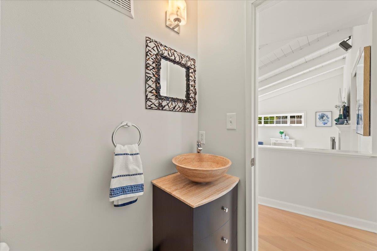 Detail Gallery Image 6 of 48 For 102 Lu Ray Dr, Los Gatos,  CA 95032 - 3 Beds | 2/1 Baths