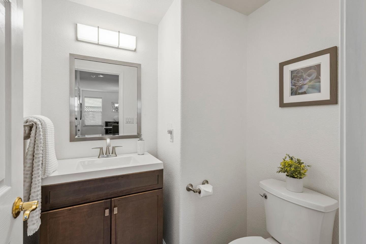 Detail Gallery Image 19 of 43 For 931 Wildgrass Ct, Gilroy,  CA 95020 - 4 Beds | 2/1 Baths