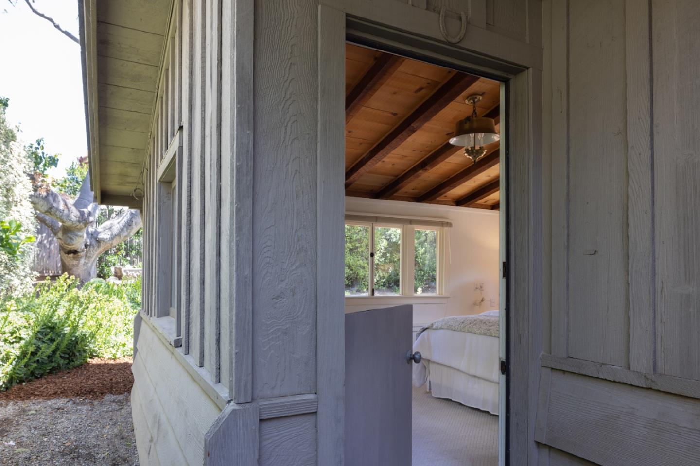Detail Gallery Image 26 of 33 For 2679 15th Ave, Carmel,  CA 93923 - 3 Beds | 2 Baths