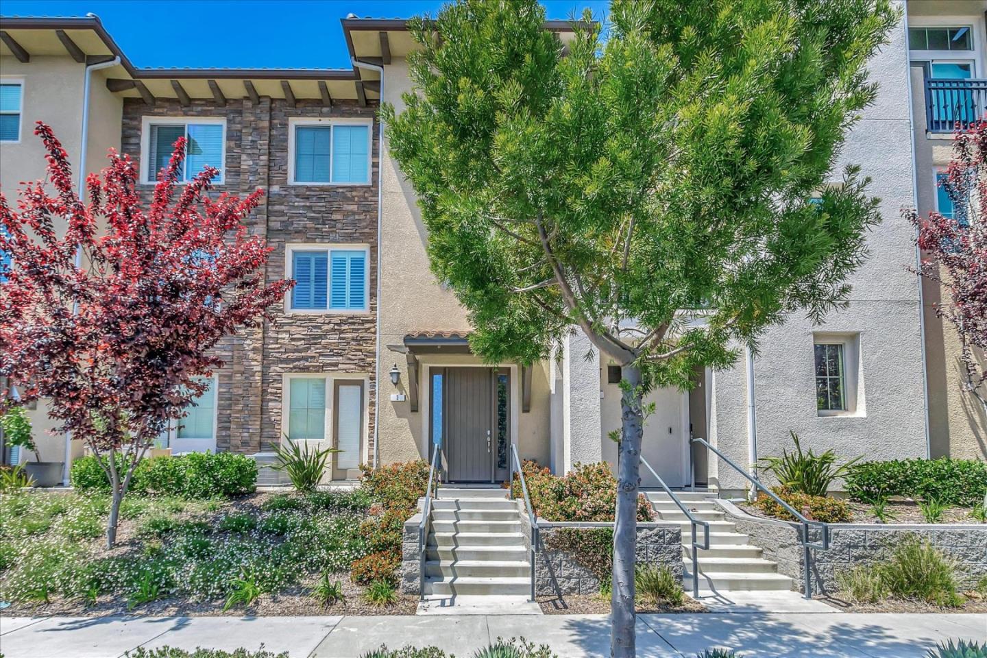 Detail Gallery Image 1 of 1 For 3097 Lina St #3,  San Jose,  CA 95136 - 4 Beds | 3/1 Baths