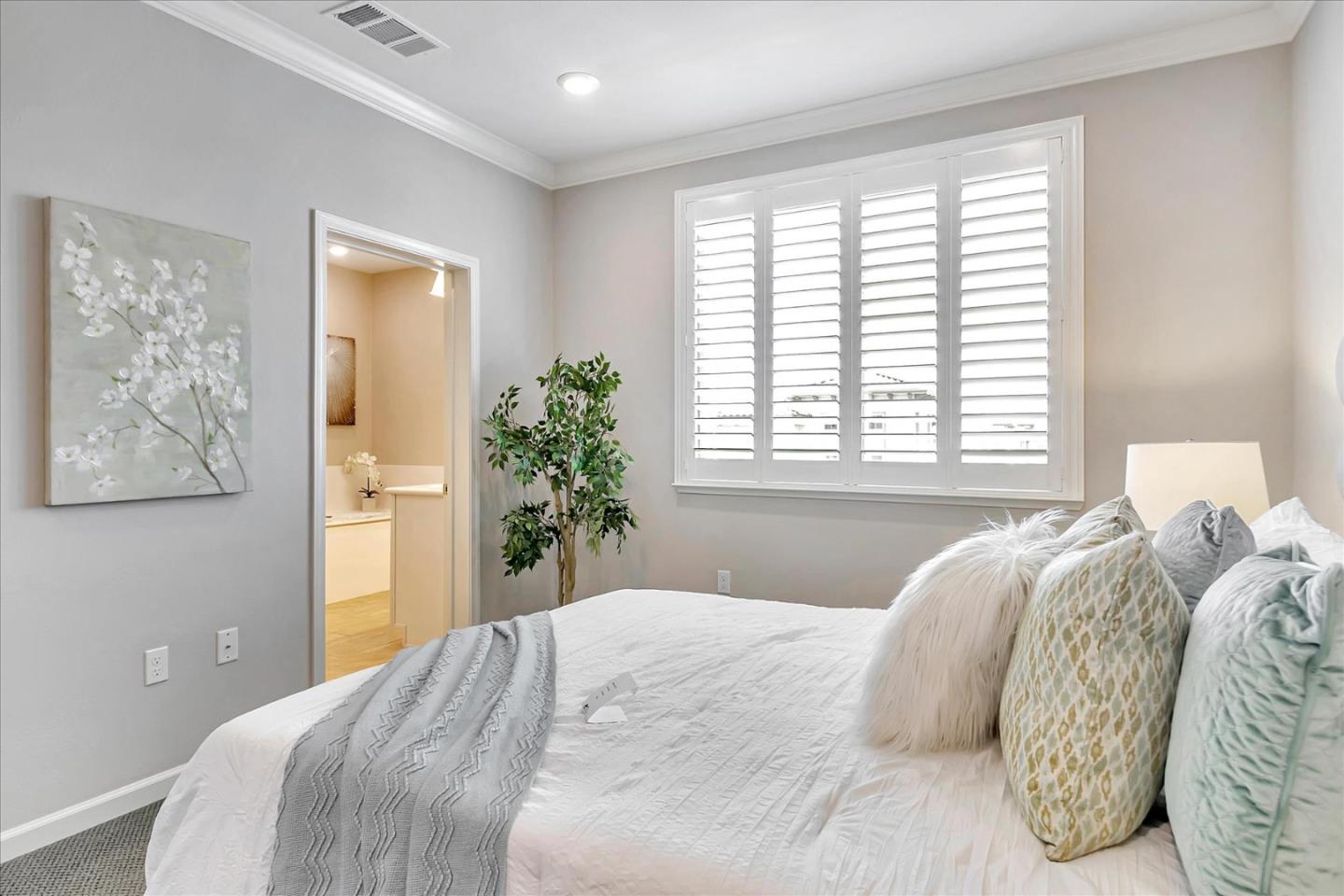 Detail Gallery Image 24 of 42 For 3097 Lina St #3,  San Jose,  CA 95136 - 4 Beds | 3/1 Baths
