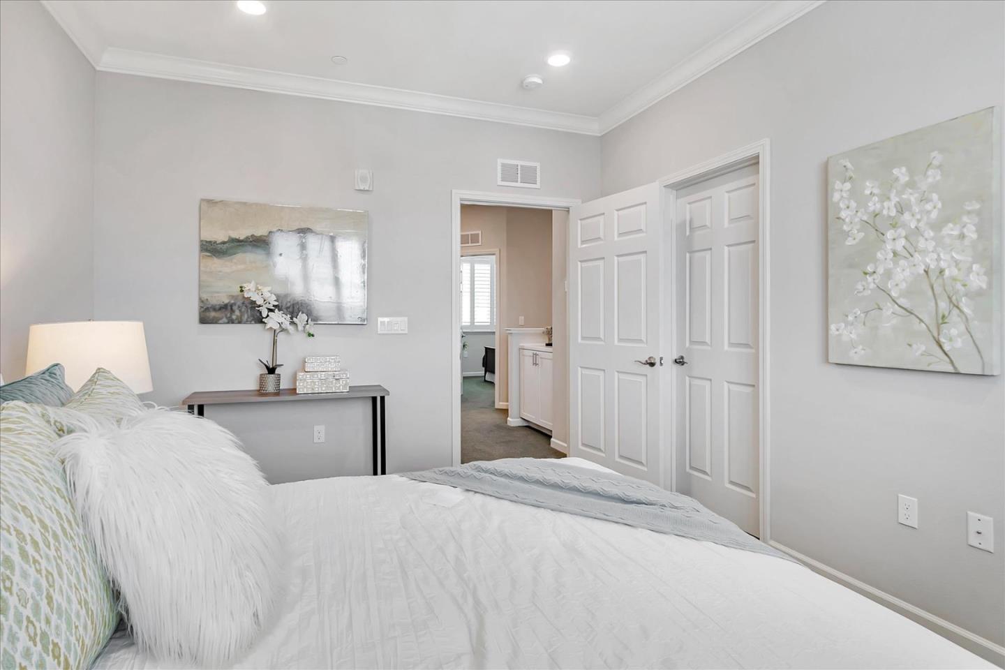 Detail Gallery Image 30 of 42 For 3097 Lina St #3,  San Jose,  CA 95136 - 4 Beds | 3/1 Baths