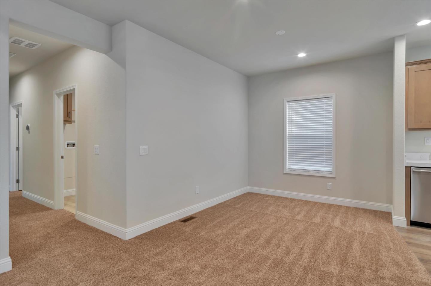 Detail Gallery Image 10 of 38 For 1050 Borregas Ave #115,  Sunnyvale,  CA 94089 - 3 Beds | 2 Baths