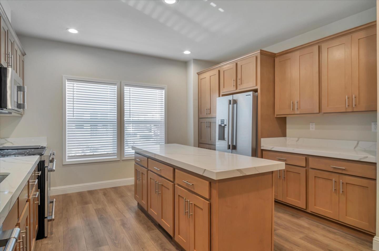 Detail Gallery Image 14 of 38 For 1050 Borregas Ave #115,  Sunnyvale,  CA 94089 - 3 Beds | 2 Baths