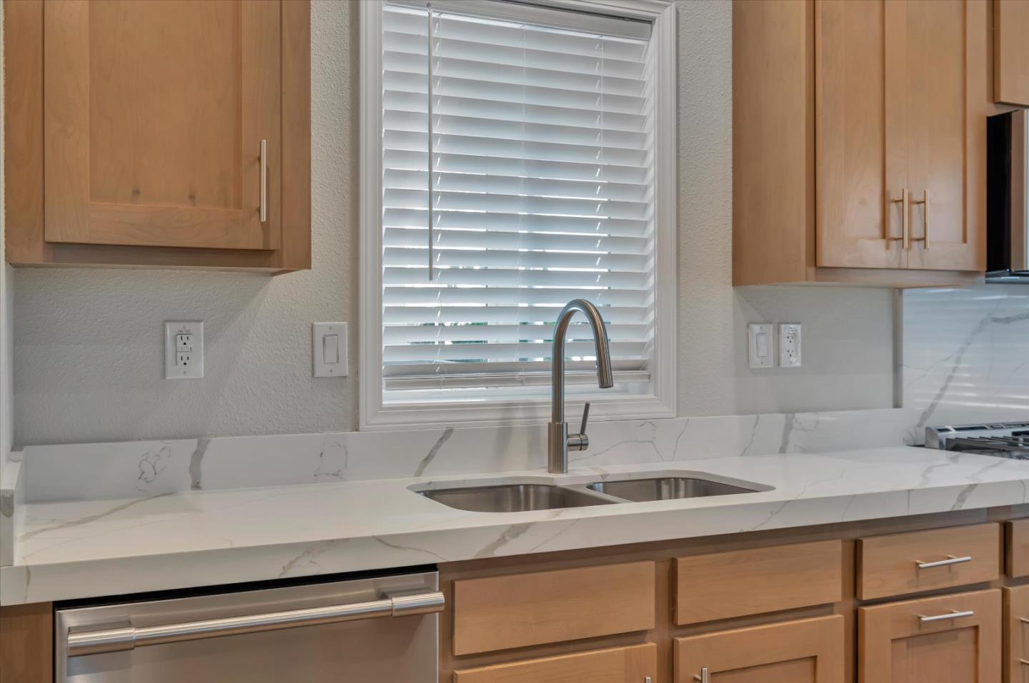 Detail Gallery Image 21 of 38 For 1050 Borregas Ave #115,  Sunnyvale,  CA 94089 - 3 Beds | 2 Baths