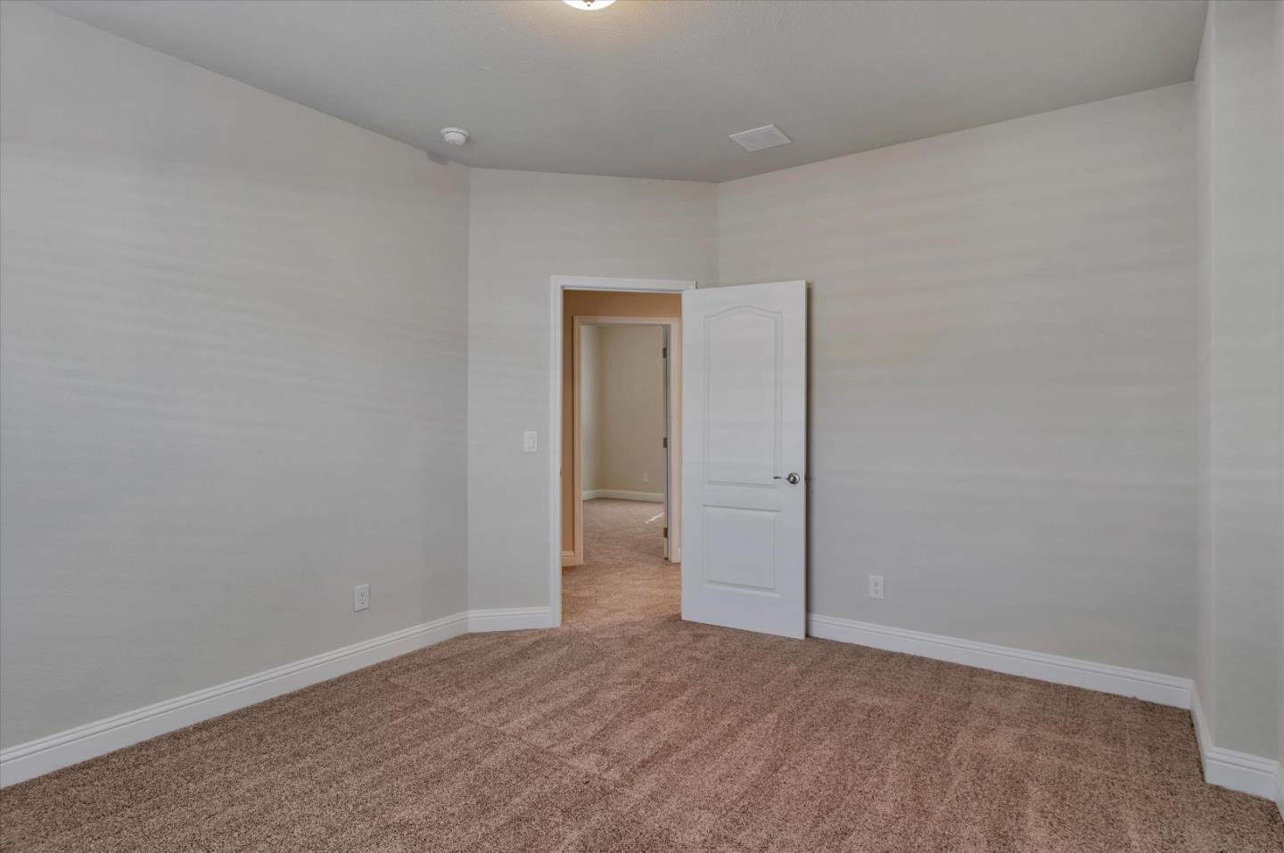Detail Gallery Image 24 of 38 For 1050 Borregas Ave #115,  Sunnyvale,  CA 94089 - 3 Beds | 2 Baths