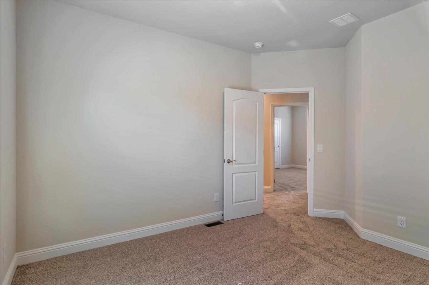 Detail Gallery Image 26 of 38 For 1050 Borregas Ave #115,  Sunnyvale,  CA 94089 - 3 Beds | 2 Baths