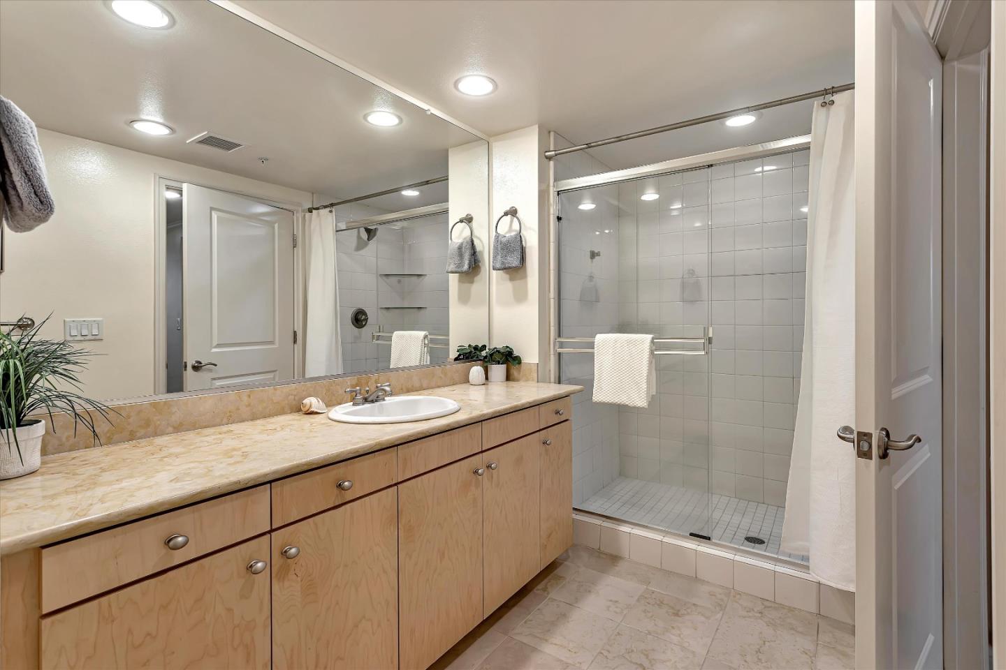 Detail Gallery Image 29 of 50 For 46 W Julian St #419,  San Jose,  CA 95110 - 2 Beds | 2 Baths