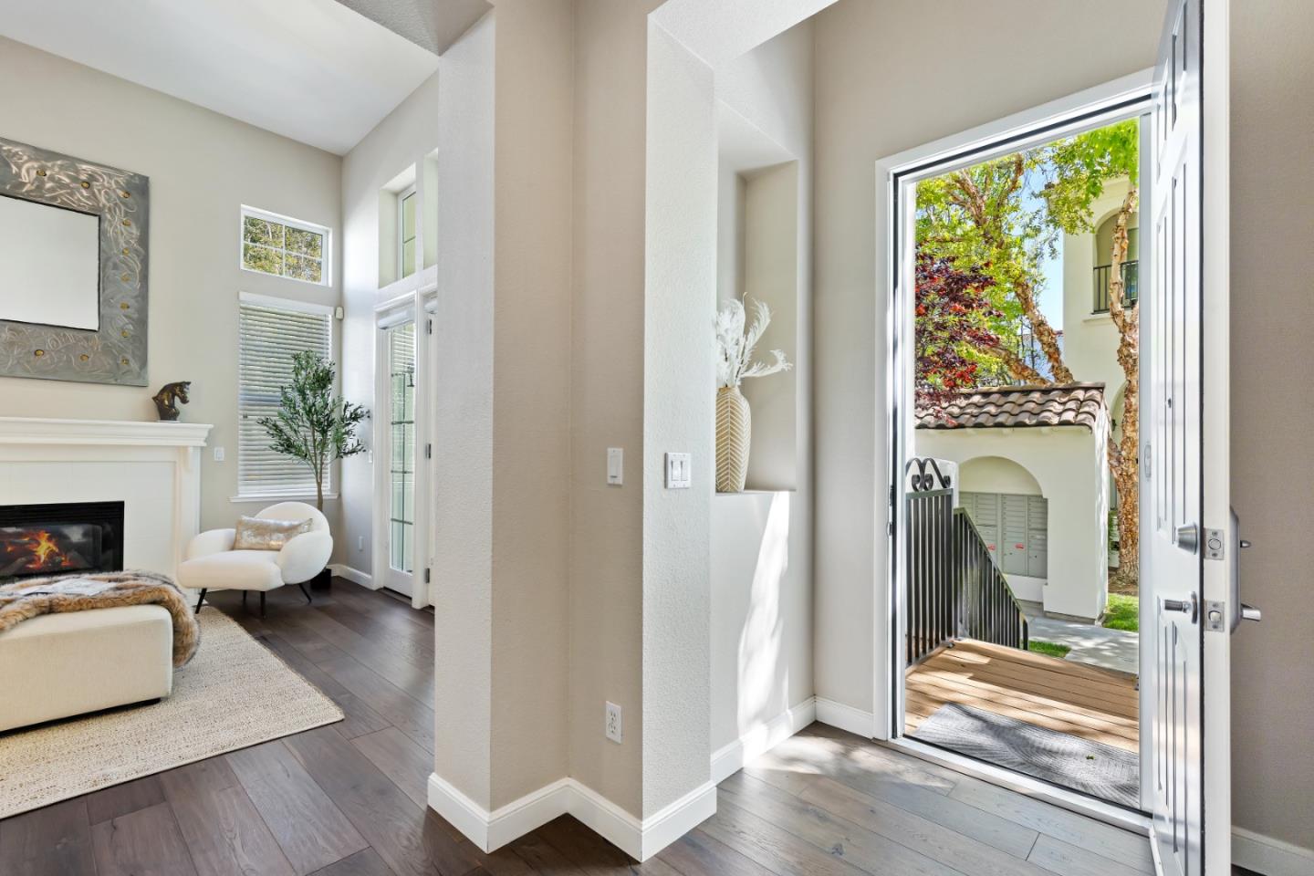 Detail Gallery Image 2 of 30 For 54 Ryland Park Way, San Jose,  CA 95110 - 2 Beds | 2/1 Baths