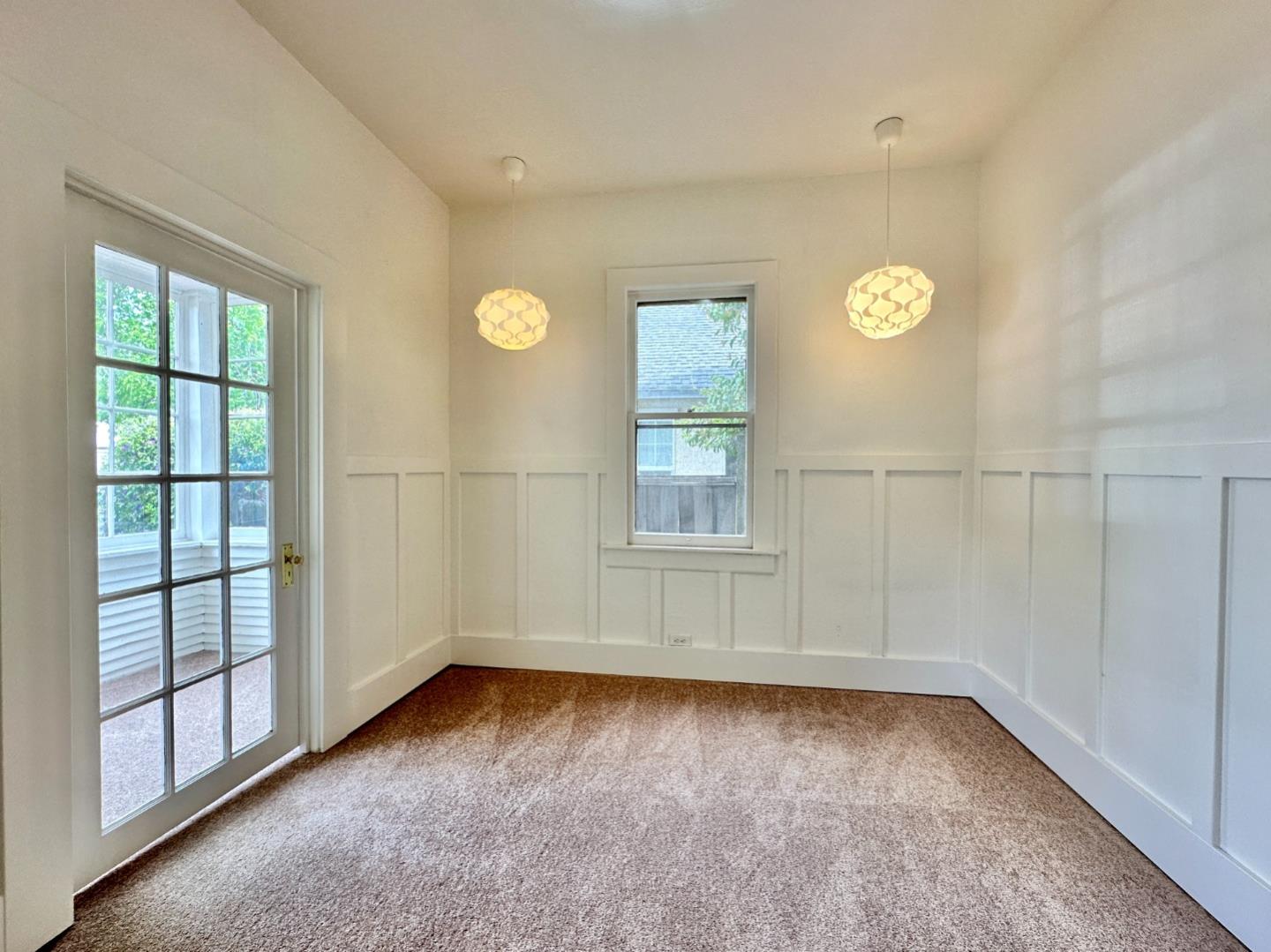 Detail Gallery Image 9 of 14 For 222 N Murphy Ave, Sunnyvale,  CA 94086 - 2 Beds | 1/1 Baths