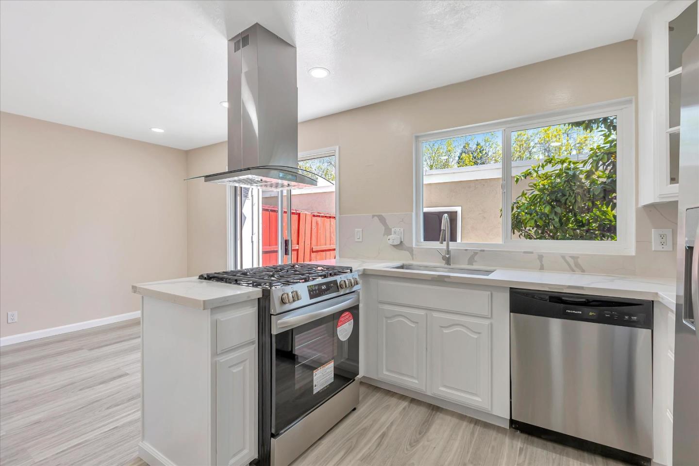 Detail Gallery Image 20 of 57 For 2912 Lambeth Ct, San Jose,  CA 95132 - 3 Beds | 1/1 Baths