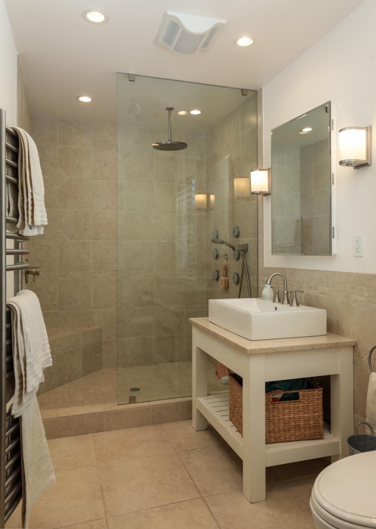 Detail Gallery Image 21 of 55 For 2710 Easton Dr, Burlingame,  CA 94010 - 4 Beds | 4/1 Baths