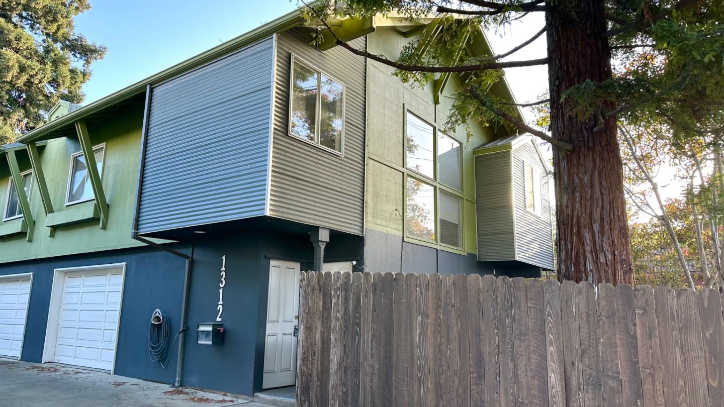 Photo of 1312 Lincoln Ave in Alameda, CA