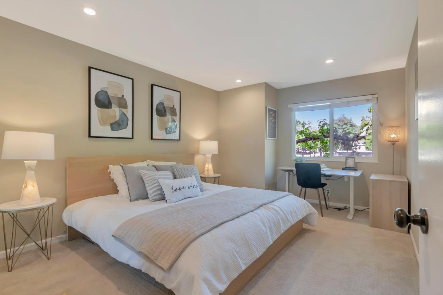 Detail Gallery Image 11 of 21 For 831 W California Ave #T,  Sunnyvale,  CA 94086 - 2 Beds | 1/1 Baths