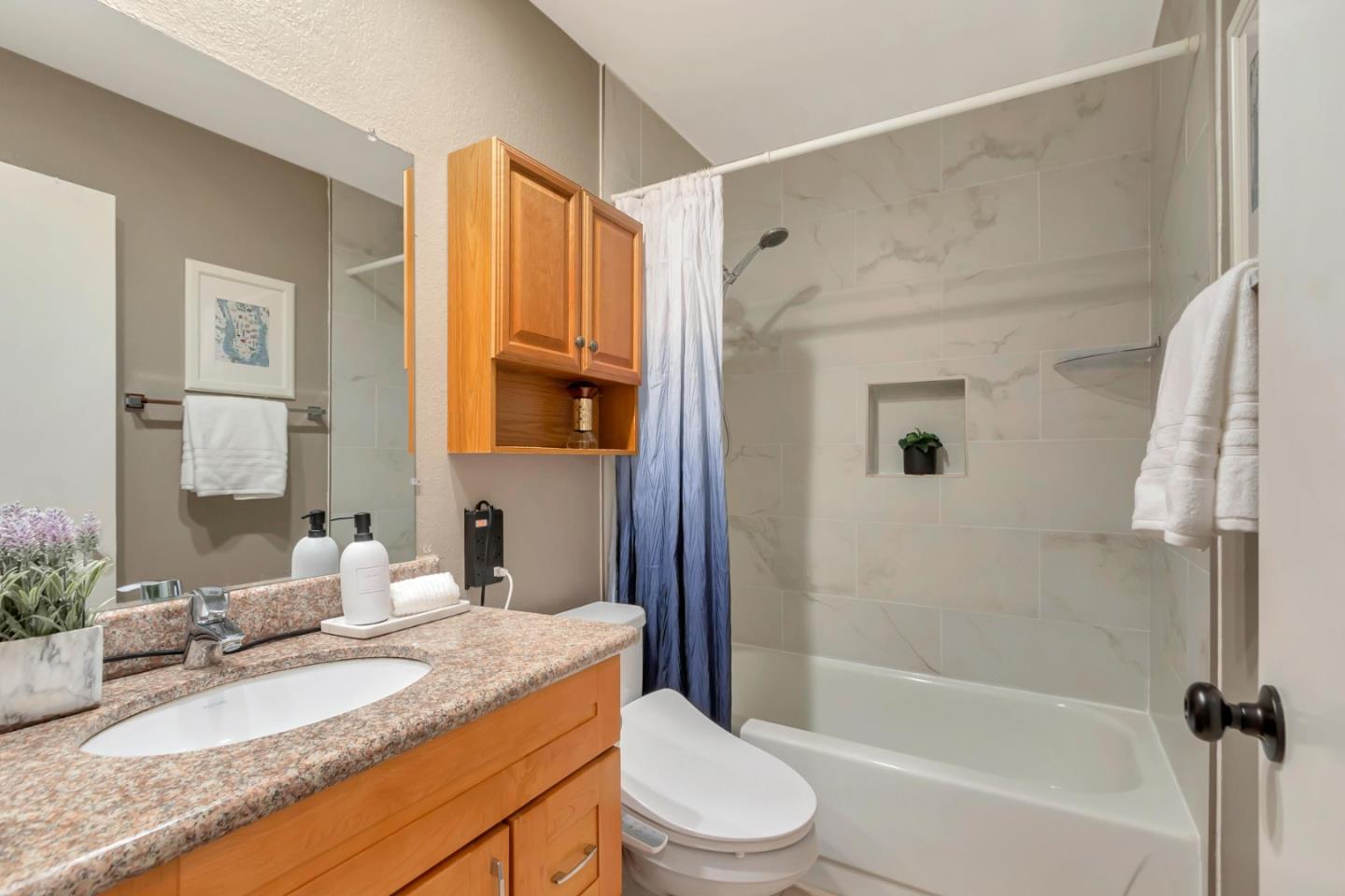 Detail Gallery Image 16 of 21 For 831 W California Ave #T,  Sunnyvale,  CA 94086 - 2 Beds | 1/1 Baths