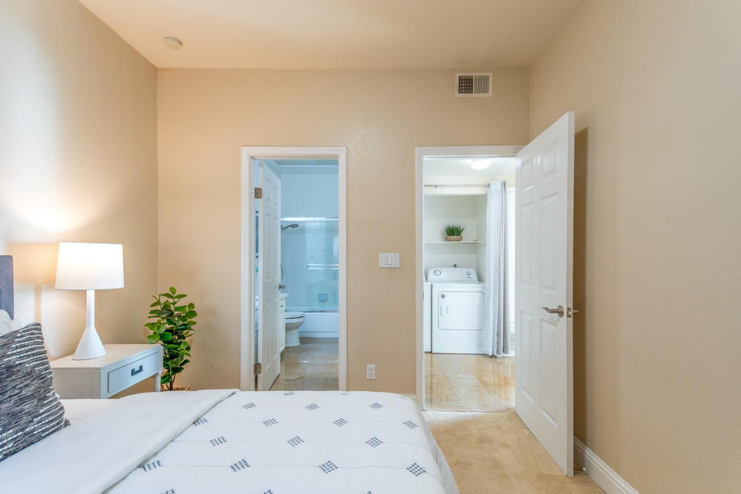 Detail Gallery Image 18 of 36 For 3454 Bridgewood Ter #111,  Fremont,  CA 94536 - 2 Beds | 2 Baths