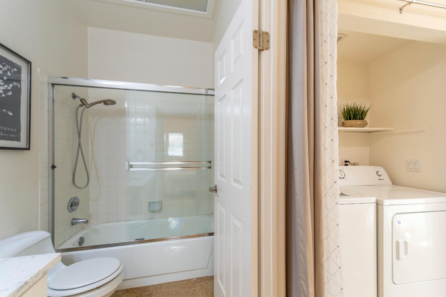 Detail Gallery Image 27 of 36 For 3454 Bridgewood Ter #111,  Fremont,  CA 94536 - 2 Beds | 2 Baths
