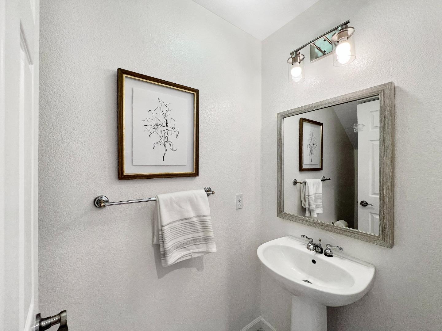 Detail Gallery Image 26 of 38 For 1807 Montage Ct, San Jose,  CA 95131 - 3 Beds | 2/1 Baths